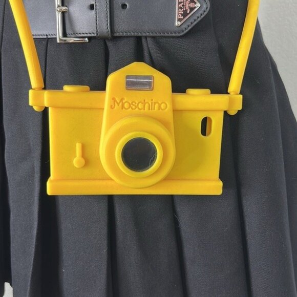 Moschino Barbie Yellow Camera Crossbody Phone Carrying Case Bag 15 Runway - Picture 3 of 11